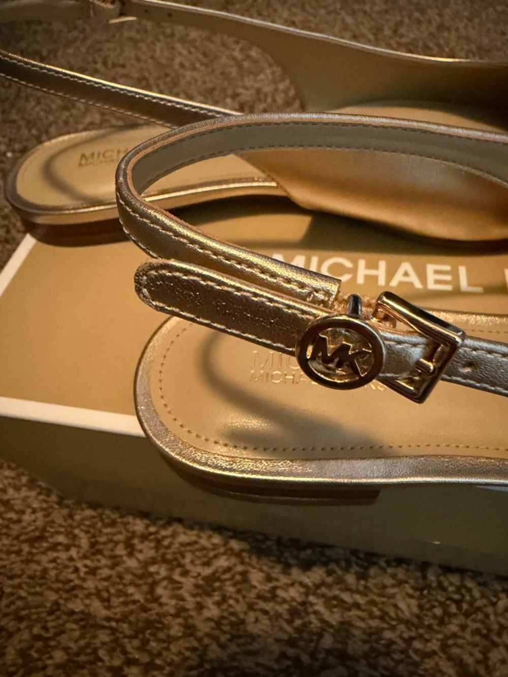Michael Kors Amali Women’s Metallic Pale Gold Pointed Slingback Flats - Picture 2 of 4